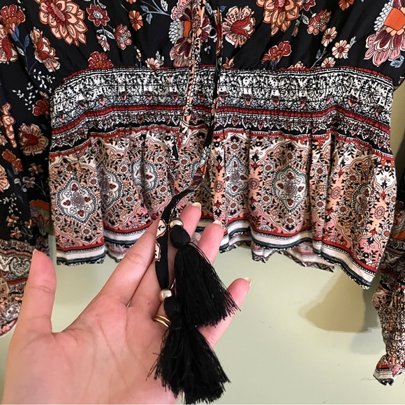 [Forever21] boho long sleeve peasant balloon sleeve floral top in small - Picture 3 of 5